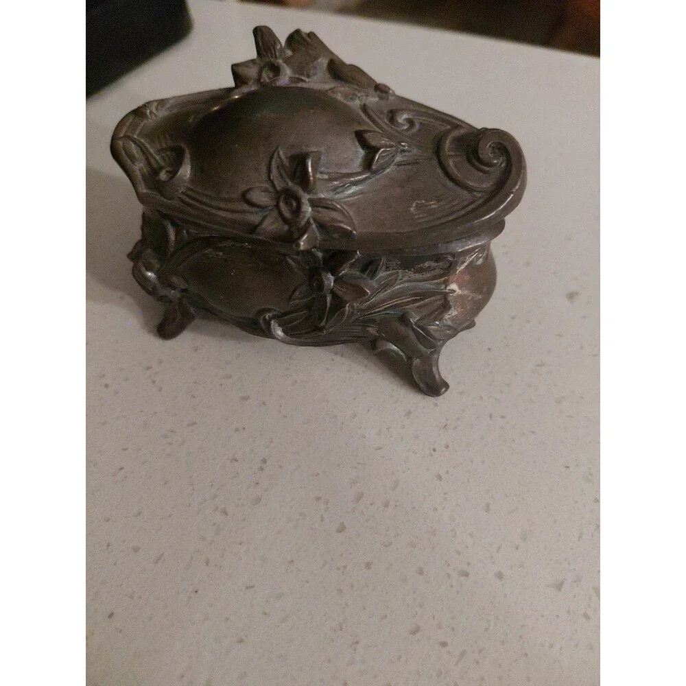 Antique Art Nouveau silver-plated metal footed jewelry Trinket Box Daffodils